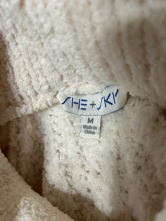 Cream Turtleneck Chunky Knit Sweater - Picture 7 of 8